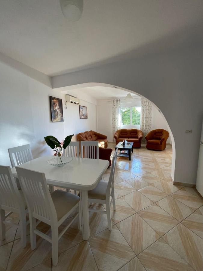 Villa Eden Breeze 2 Bedroom Apartment Sarandë エクステリア 写真