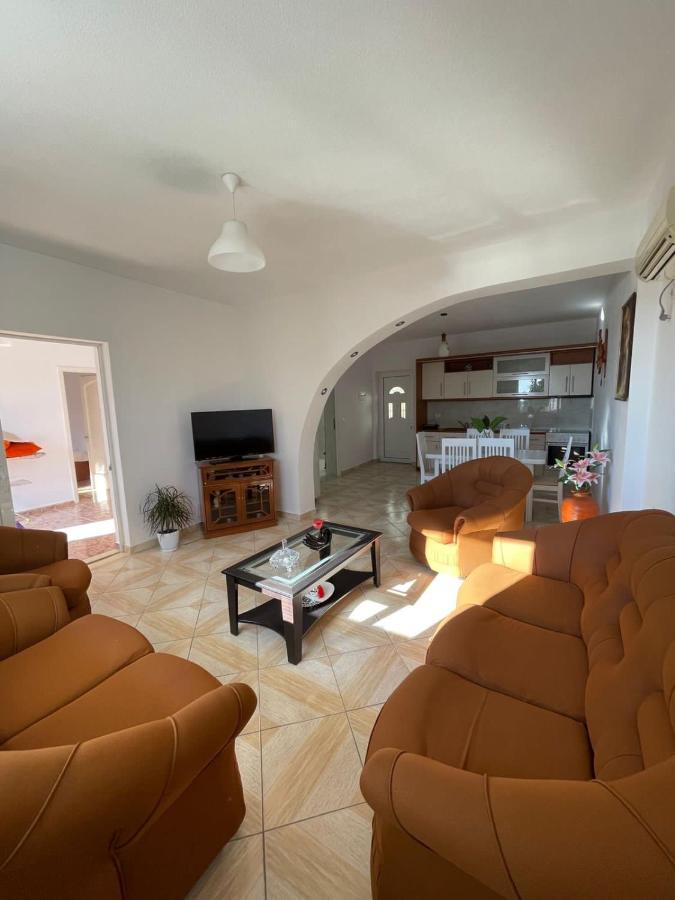 Villa Eden Breeze 2 Bedroom Apartment Sarandë エクステリア 写真